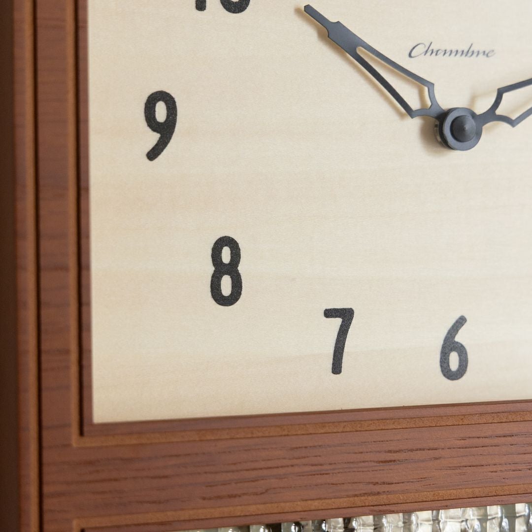壁掛け時計 ｜ COURT PENDULUM CLOCK カフェブラウン | Hym.（ハイム）