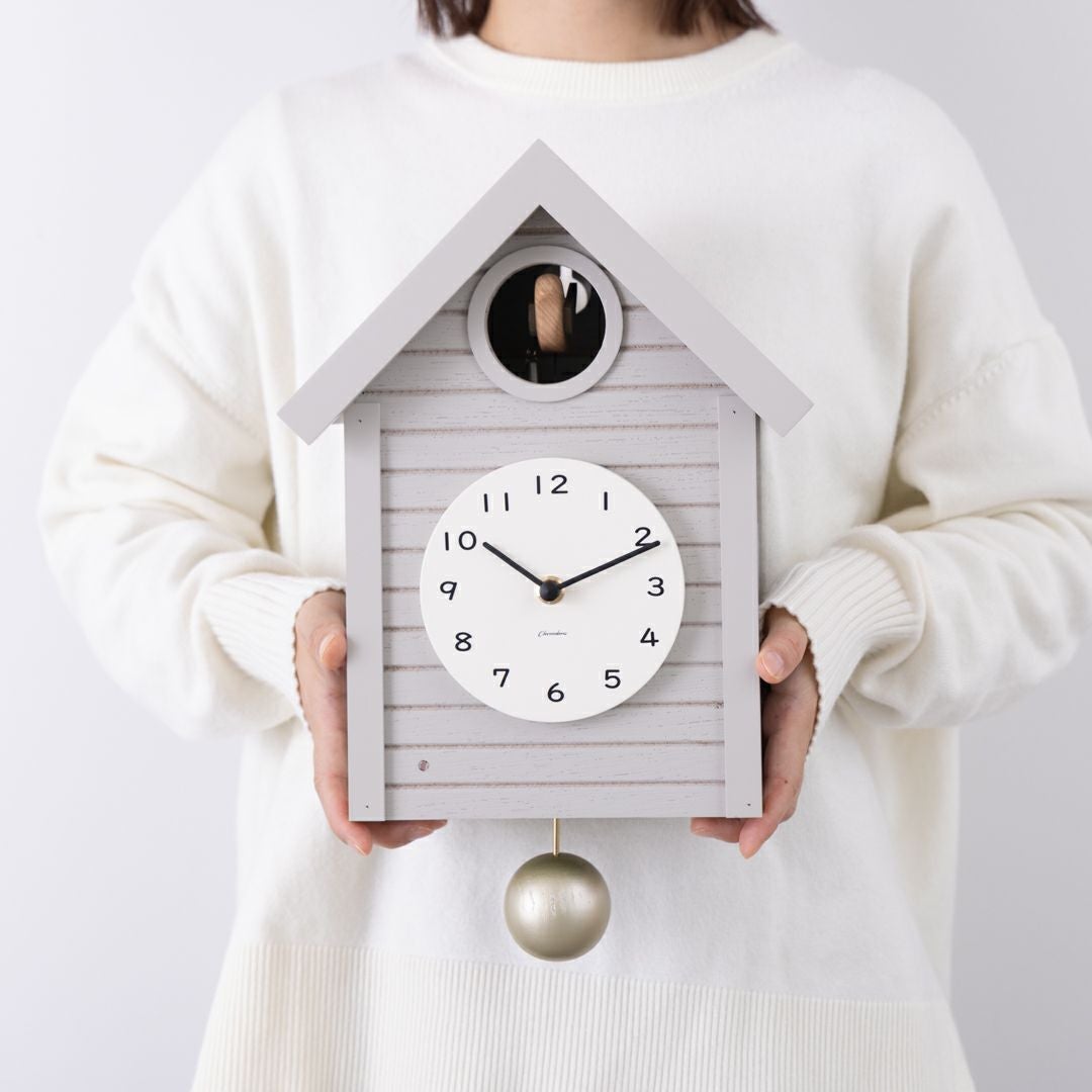 鳩時計 Cuckoo CLOCK グレー｜日本製・北欧デザイン・ギフトにも｜Hym